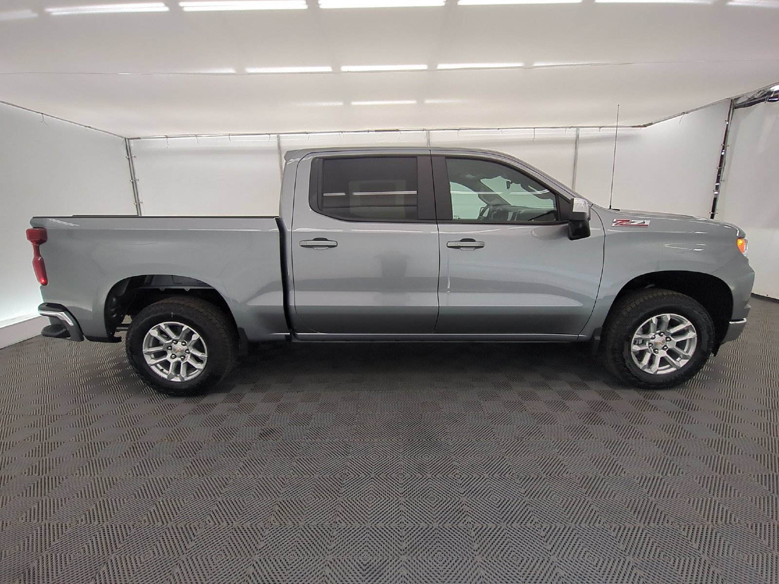 2026 Chevrolet Silverado 1500 LT - Photo 6