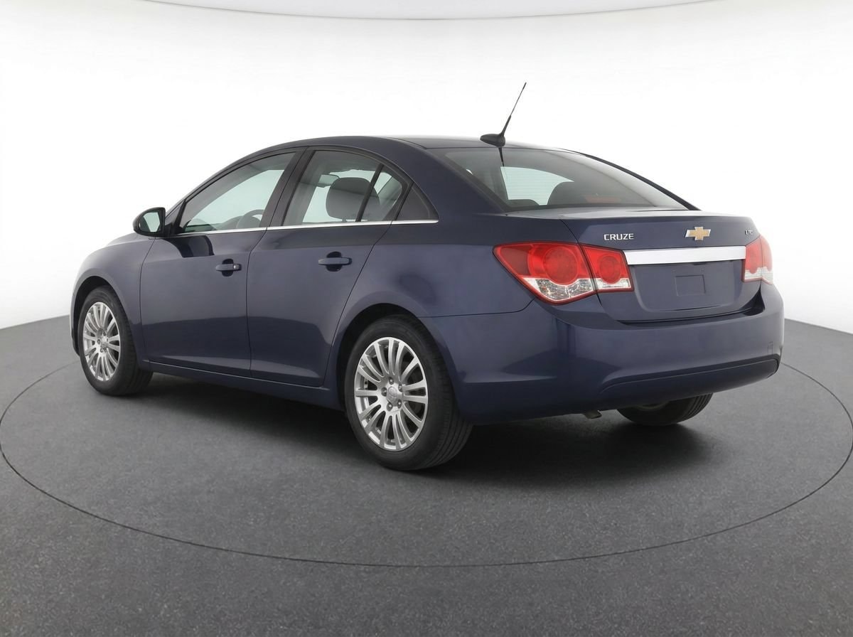 Thumbnail: 2015 Chevrolet Cruze - 4