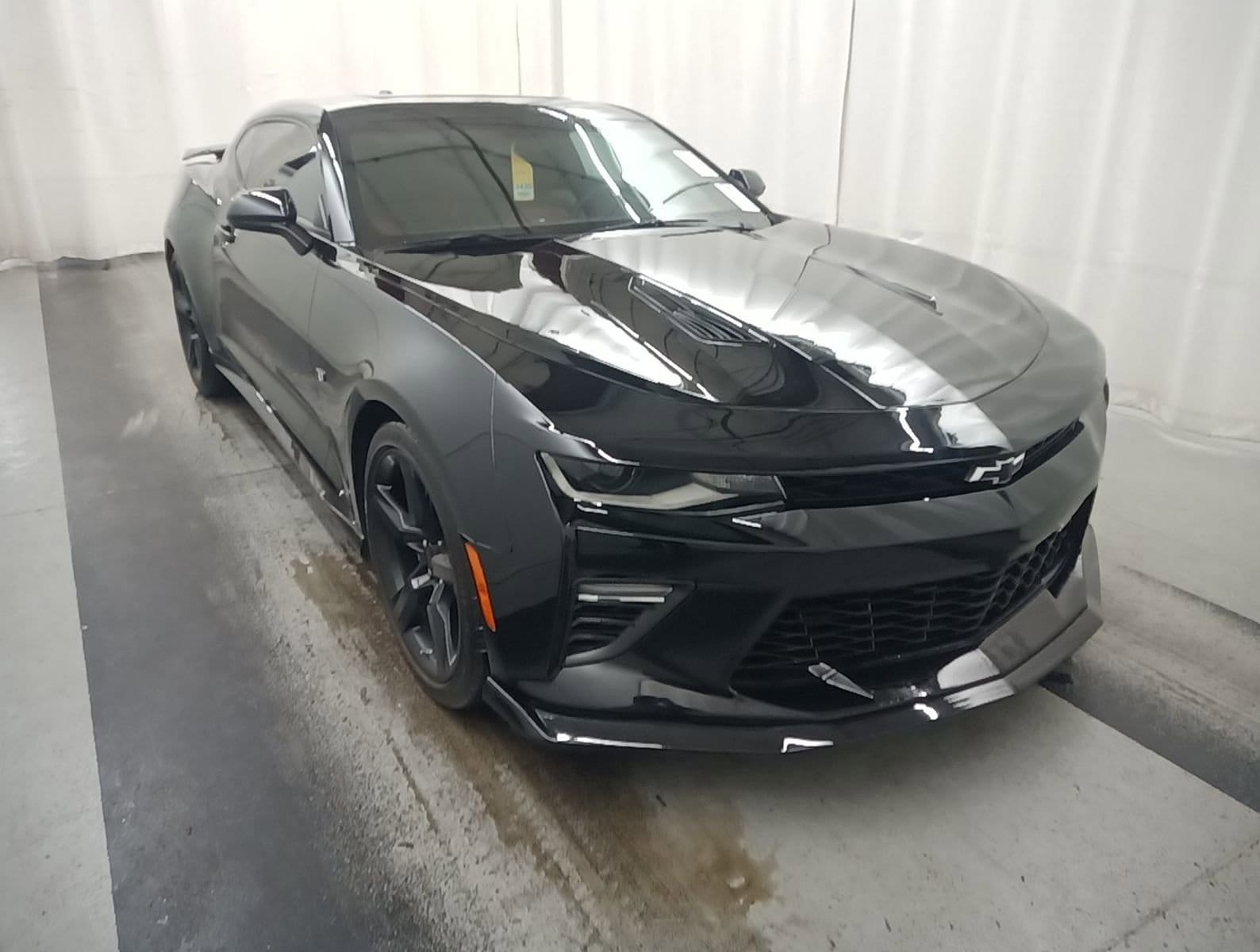 Thumbnail: 2018 Chevrolet Camaro - 1