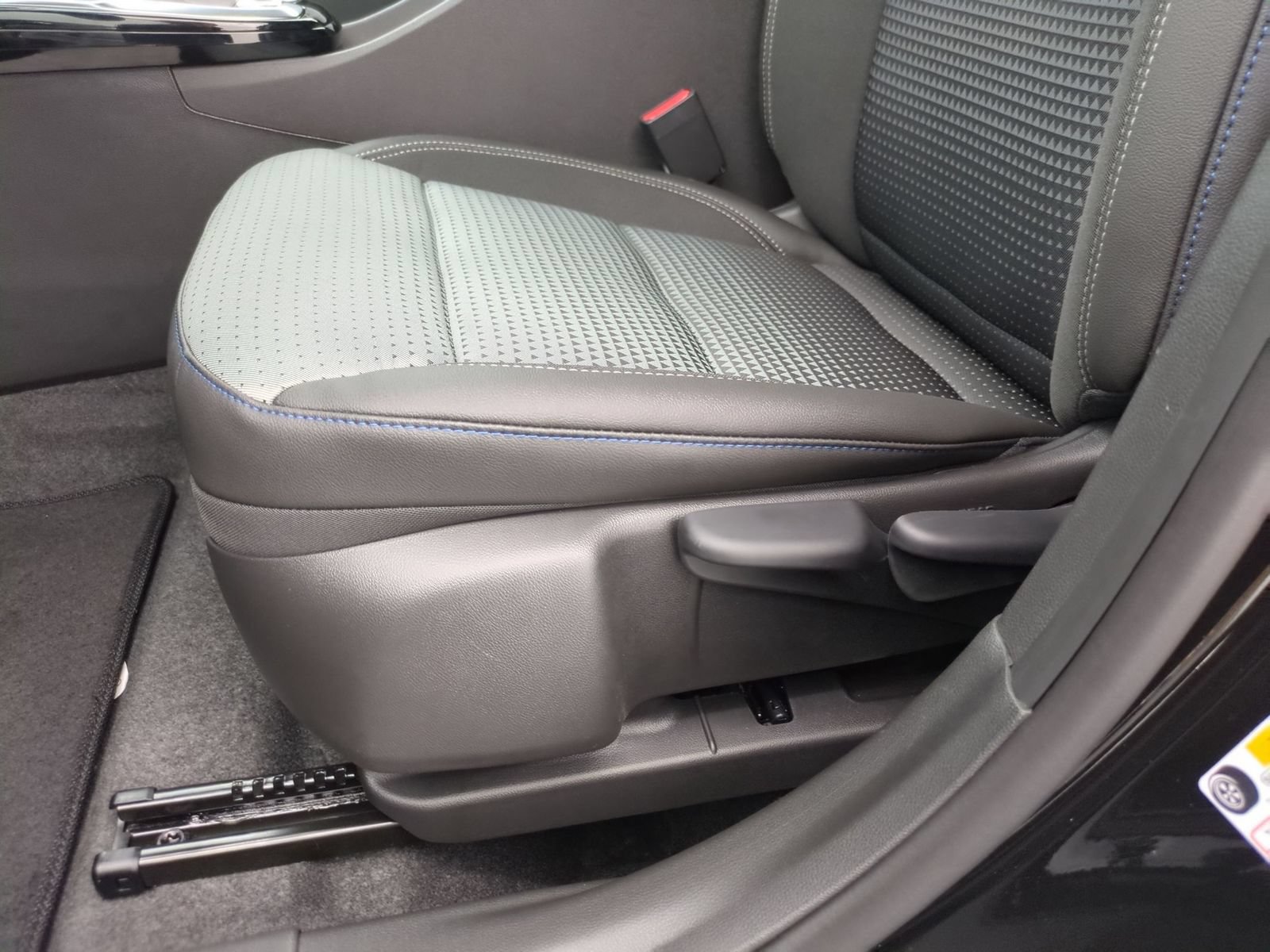 2026 Chevrolet Trax LT - Photo 16