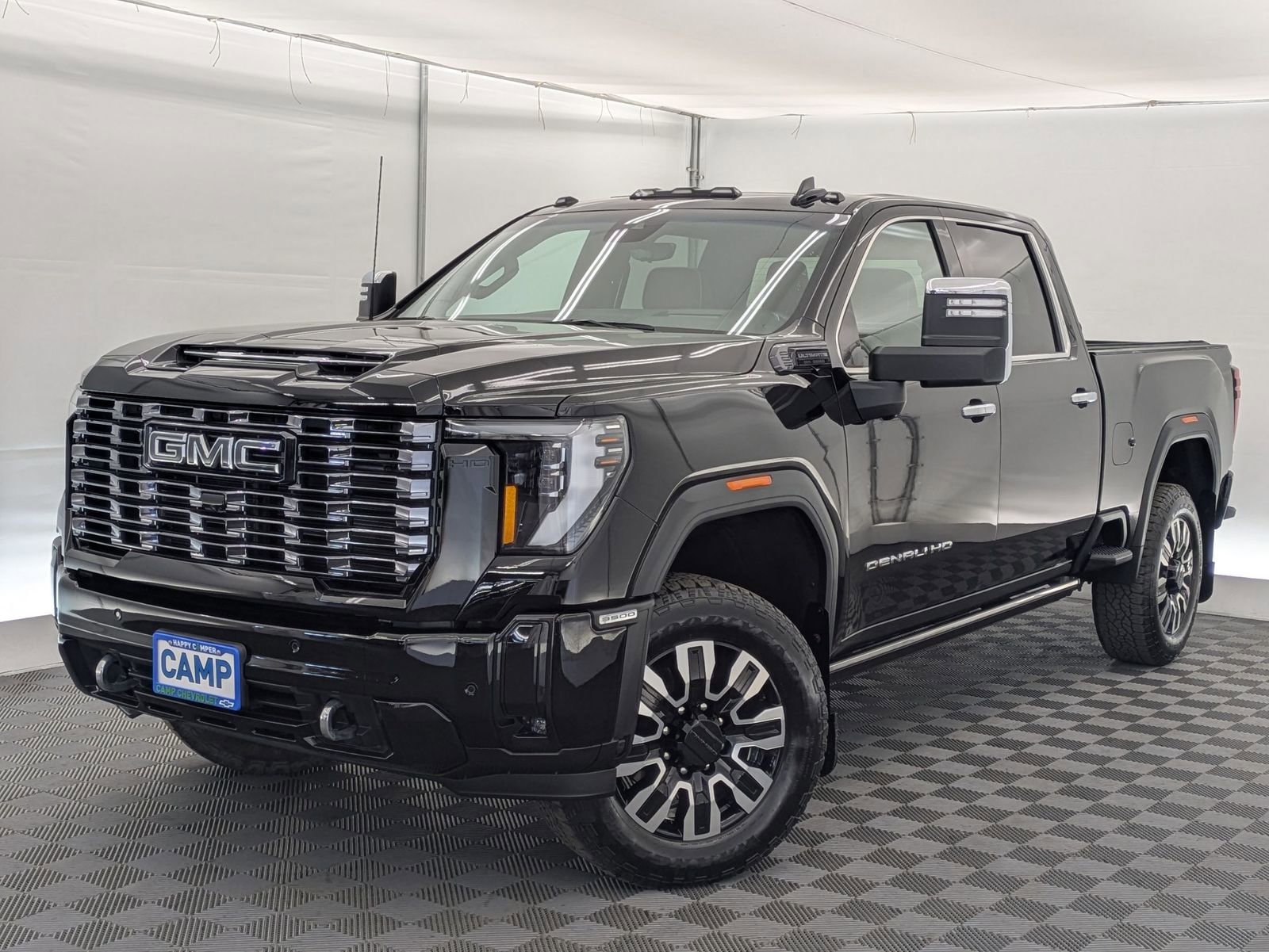 2025 GMC Sierra Denali Ultimate 4WD Crew Cab Long Box SR's photo