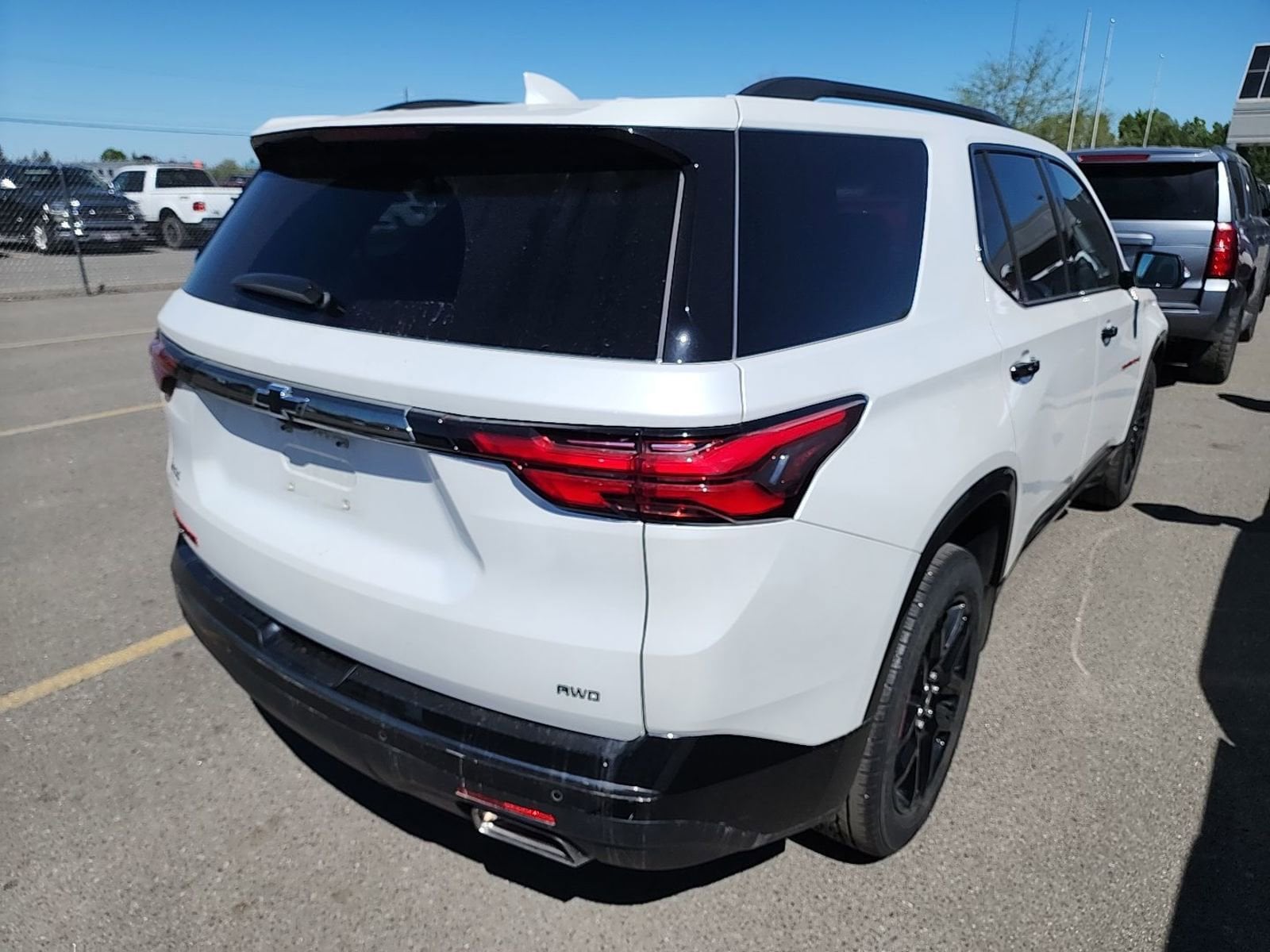 Thumbnail: 2024 Chevrolet Traverse - 2