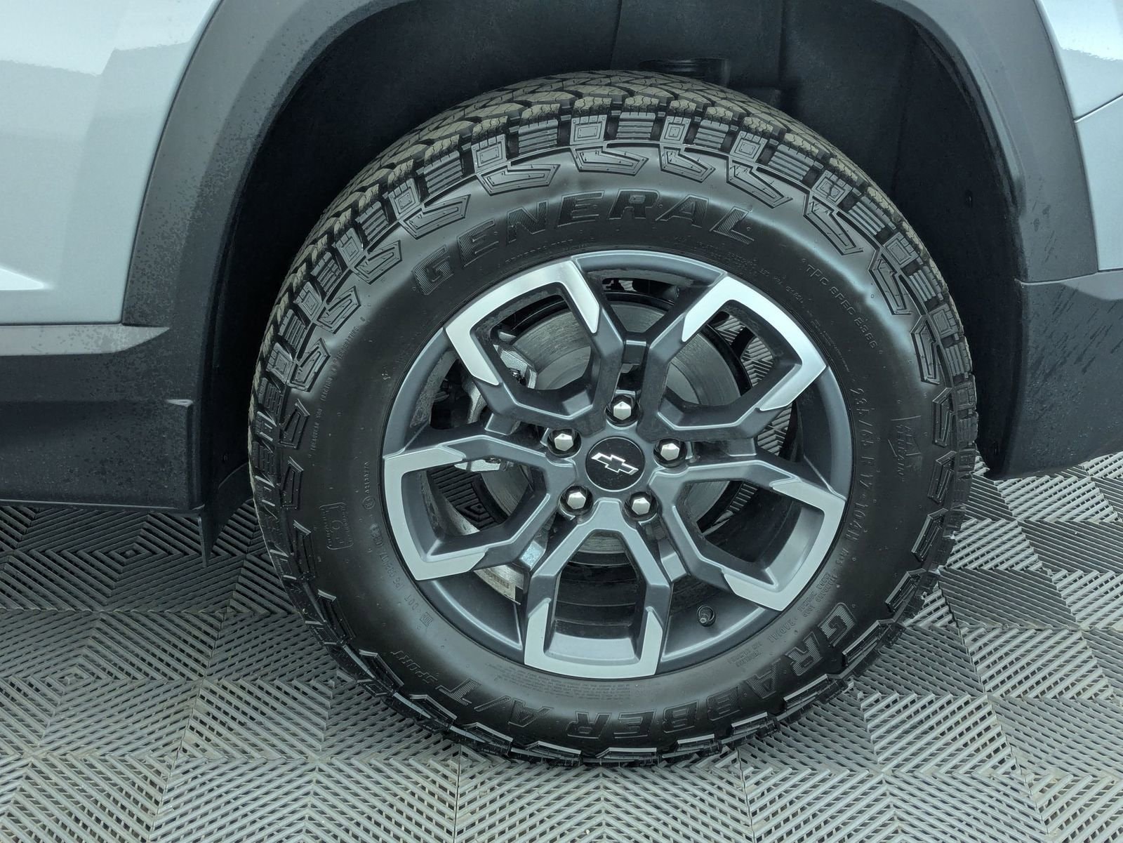 Thumbnail: 2026 Chevrolet Equinox - 14