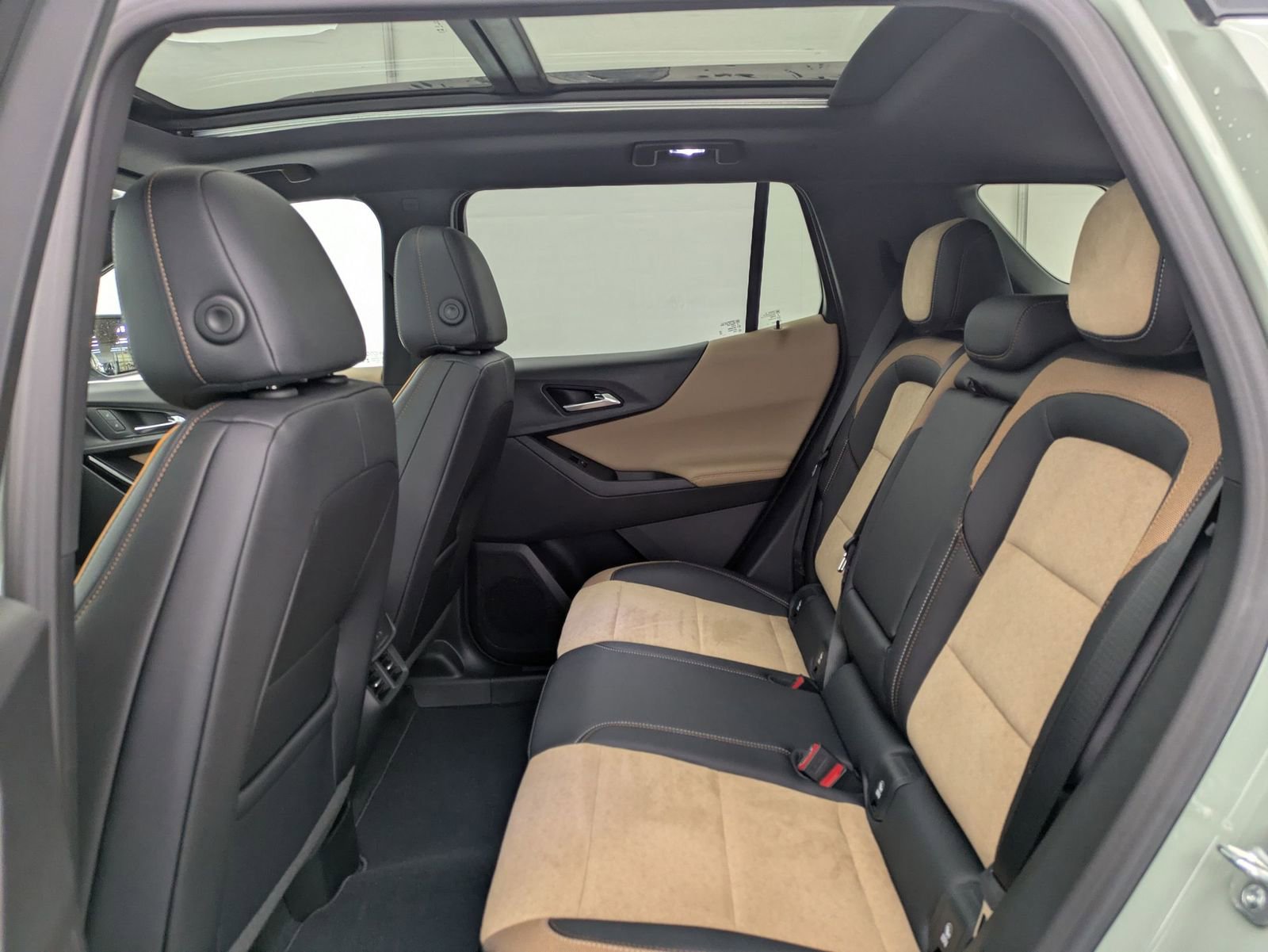 Thumbnail: 2026 Chevrolet Equinox - 22