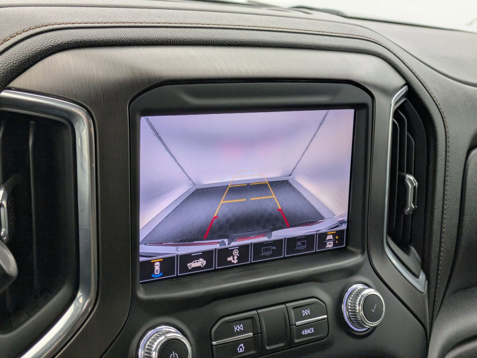 Thumbnail: 2022 GMC Sierra 3500 - 25