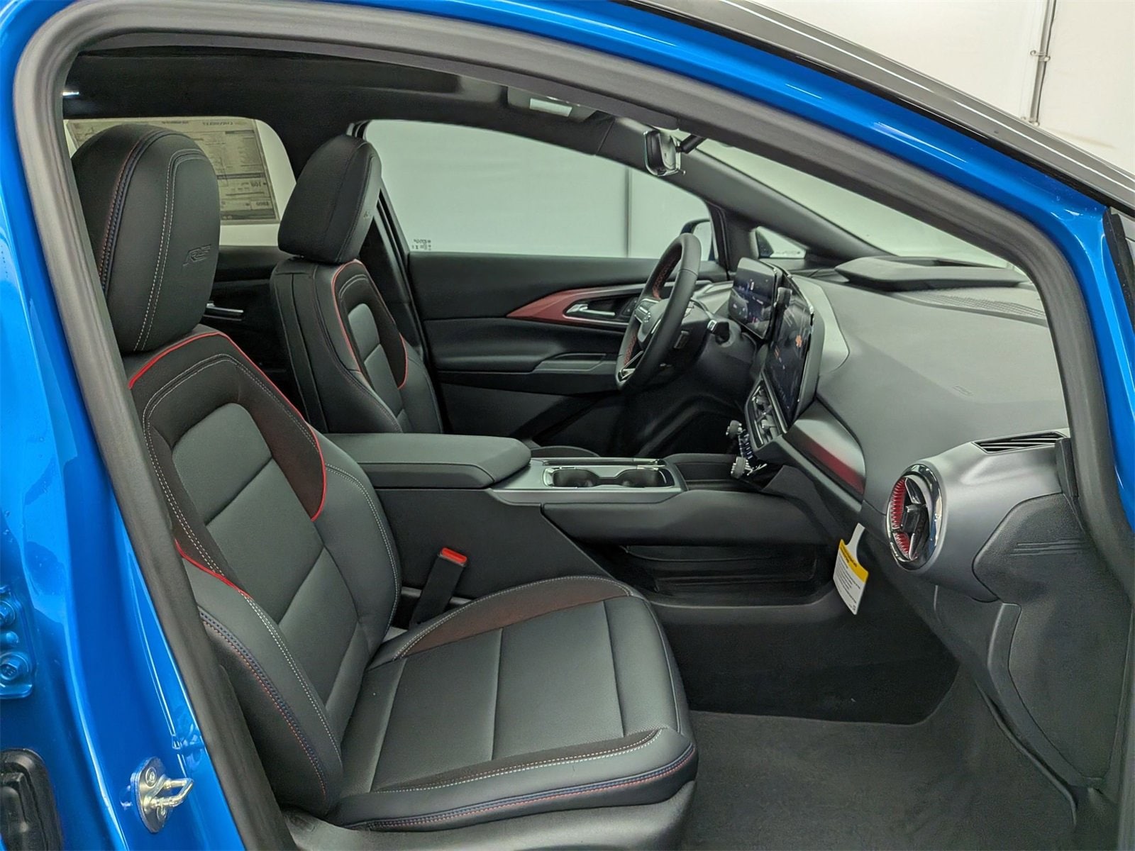 Thumbnail: 2026 Chevrolet Equinox - 23