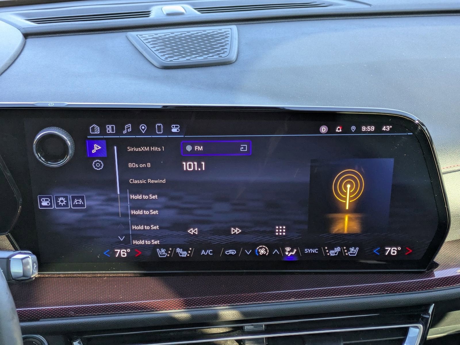 Thumbnail: 2024 Chevrolet Traverse - 28