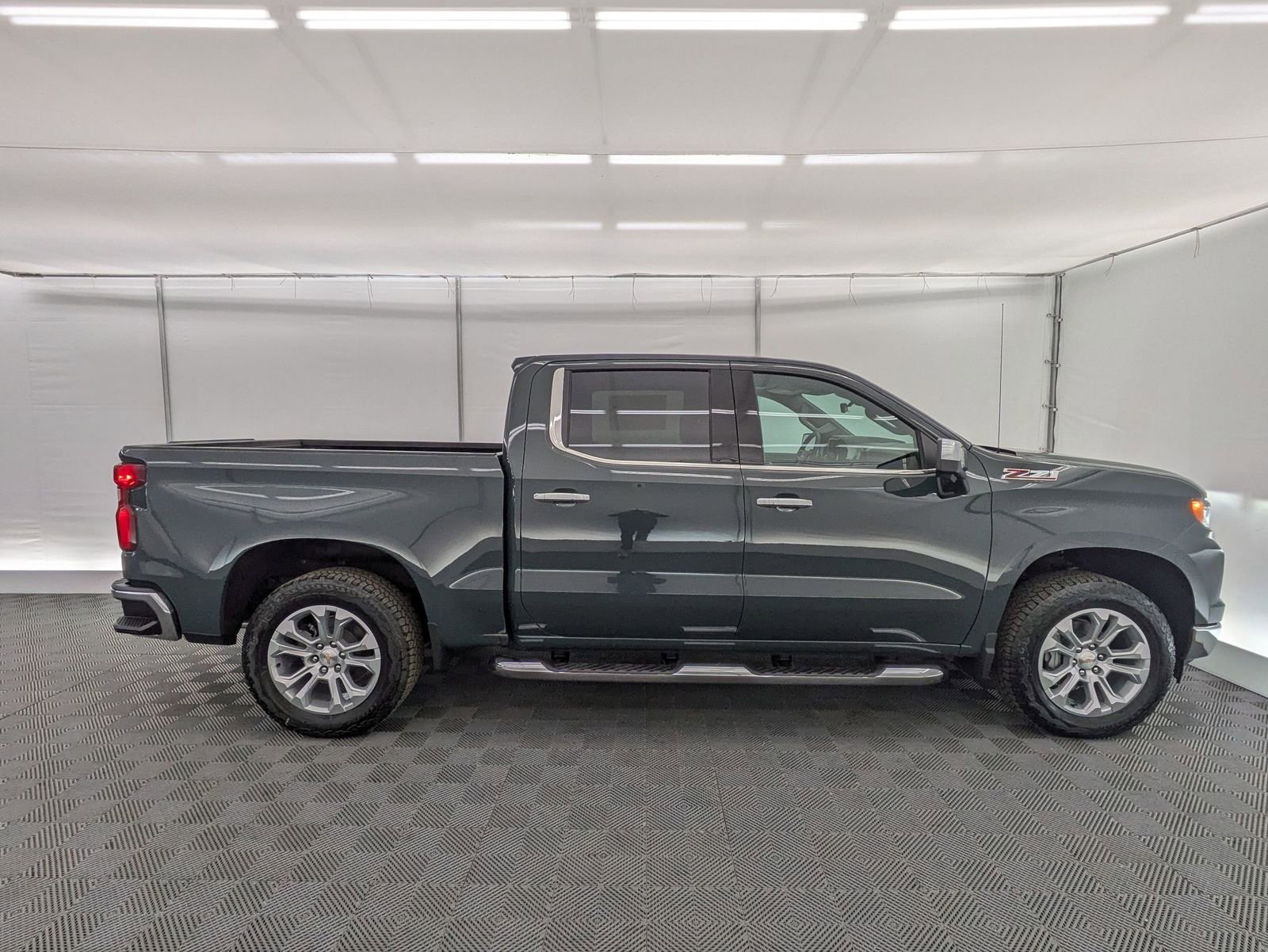 Thumbnail: 2026 Chevrolet Silverado 1500 - 7