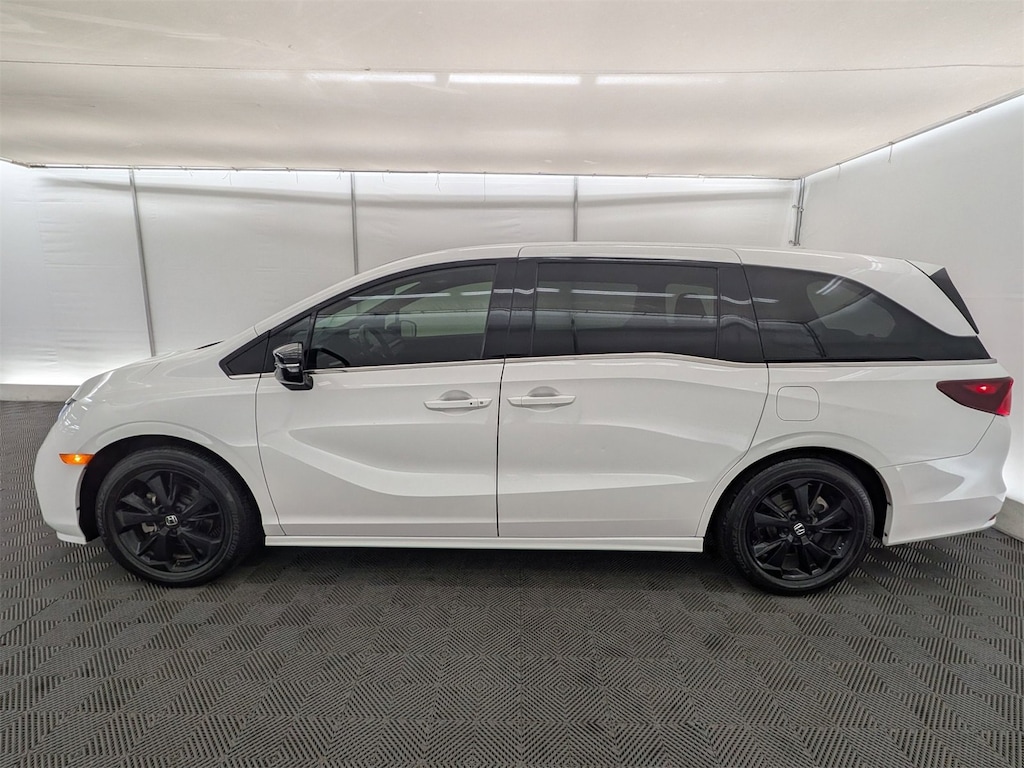 Used 2023 Honda Odyssey Sport