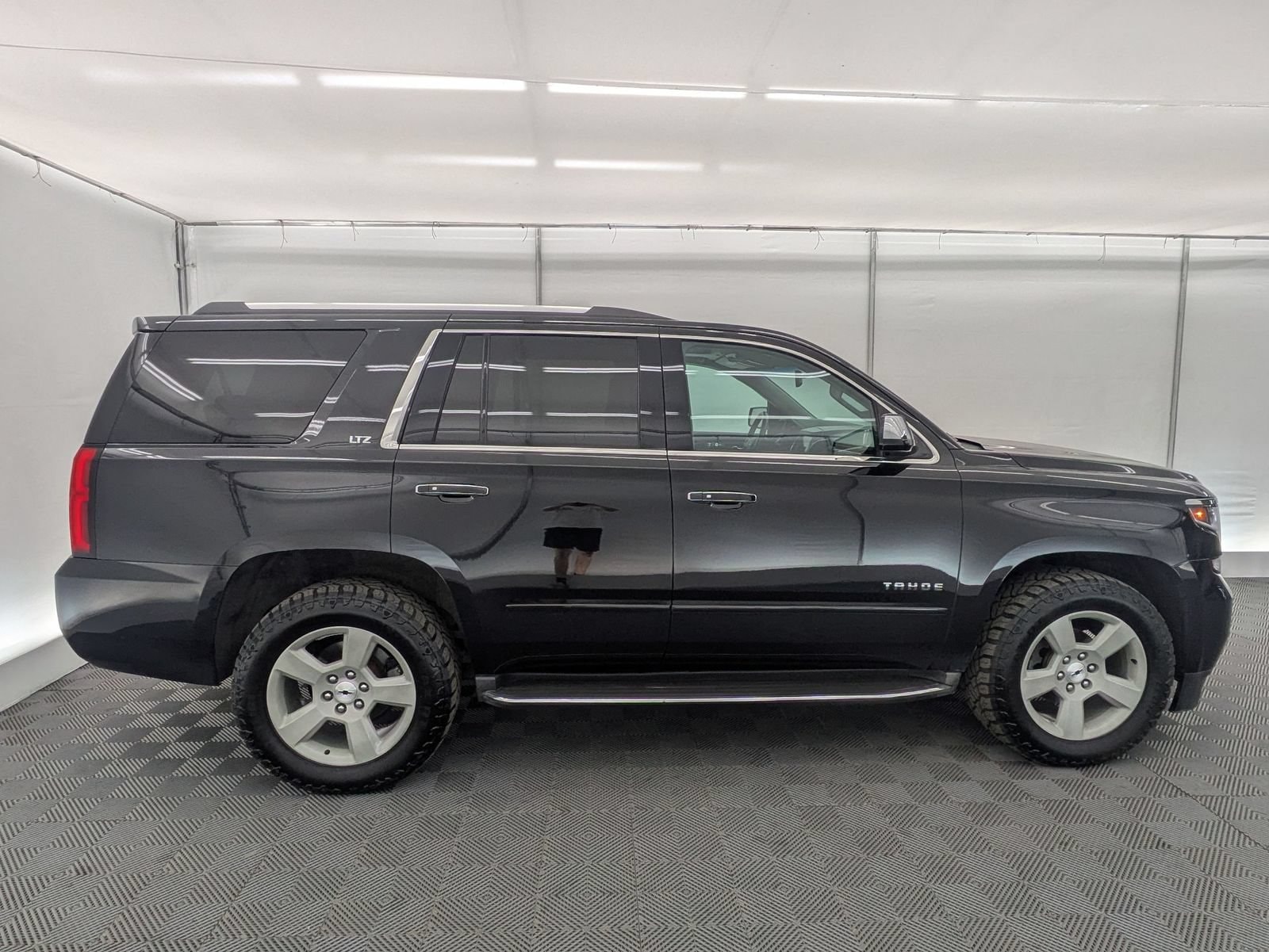 Thumbnail: 2016 Chevrolet Tahoe - 7