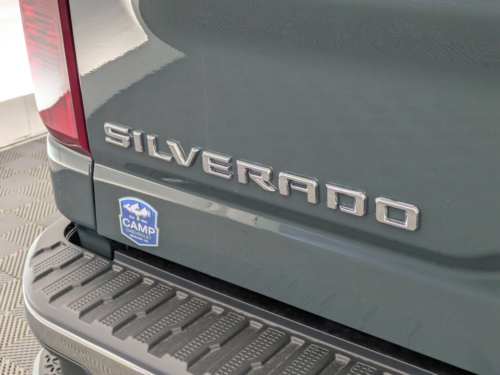 Thumbnail: 2026 Chevrolet Silverado 3500 - 16