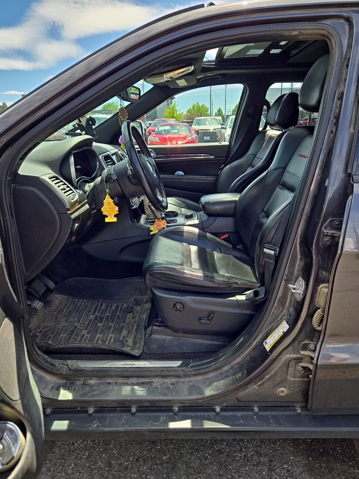Thumbnail: 2018 Jeep Grand Cherokee - 3