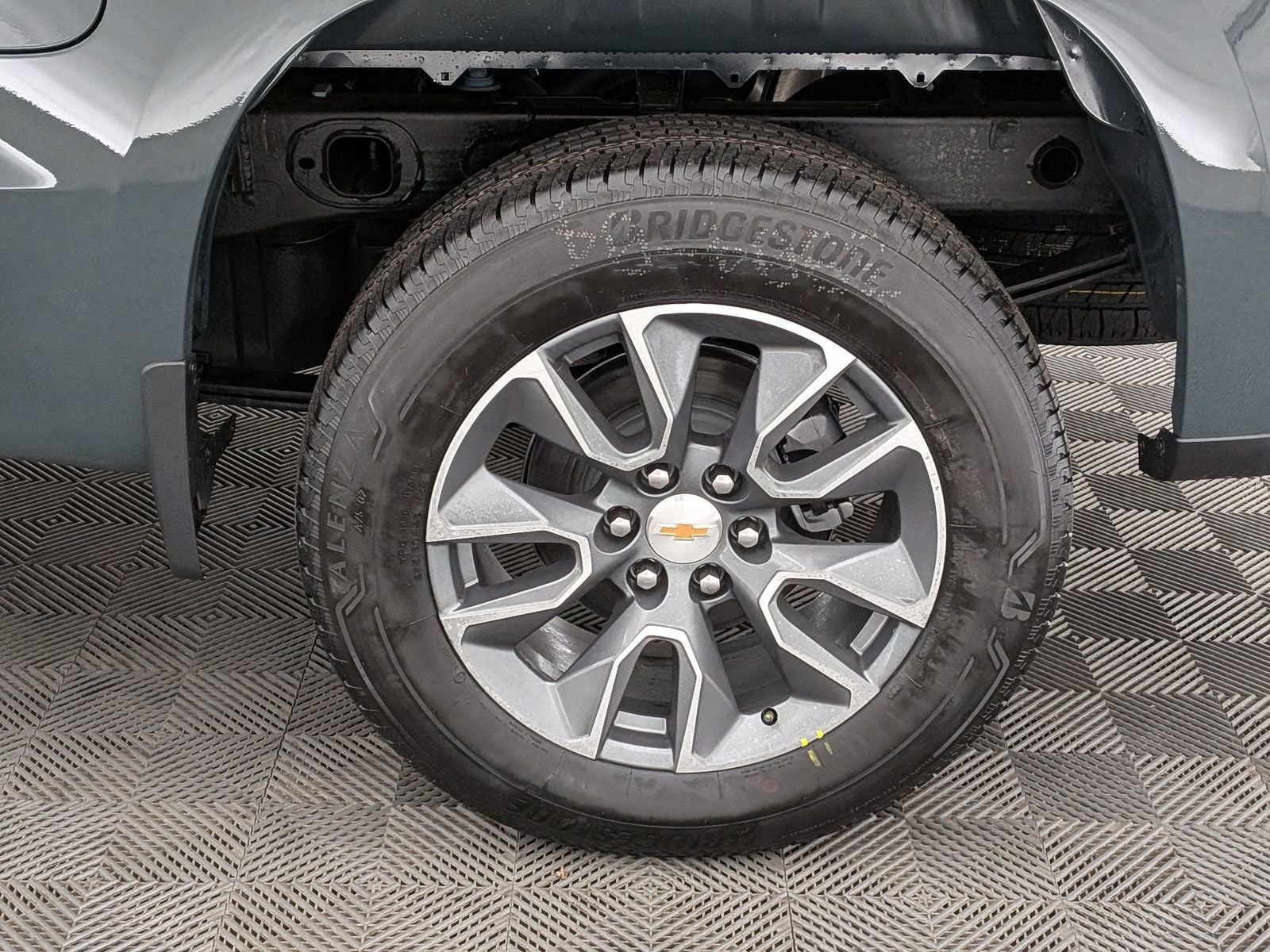 Thumbnail: 2026 Chevrolet Silverado 1500 - 17