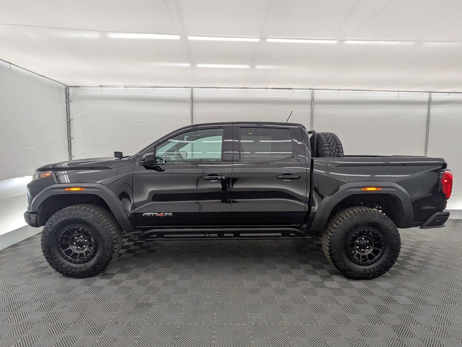 Thumbnail: 2024 GMC Canyon - 2