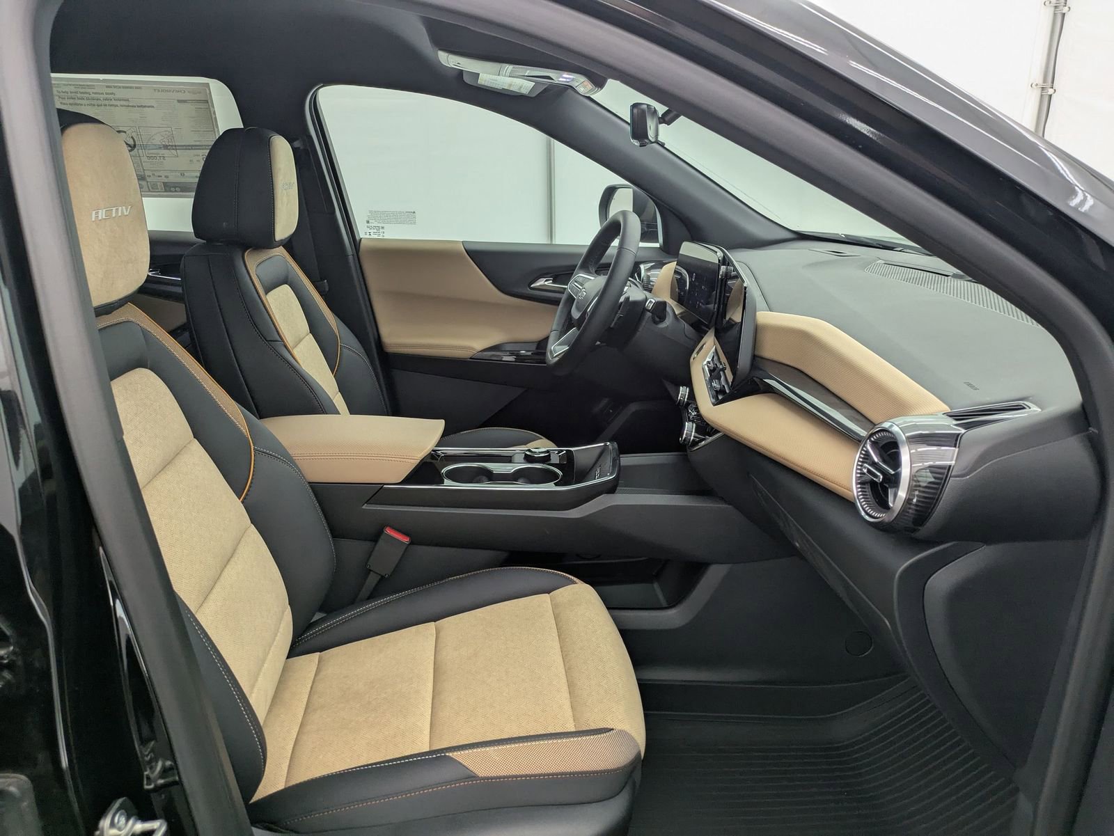 Thumbnail: 2026 Chevrolet Equinox - 21