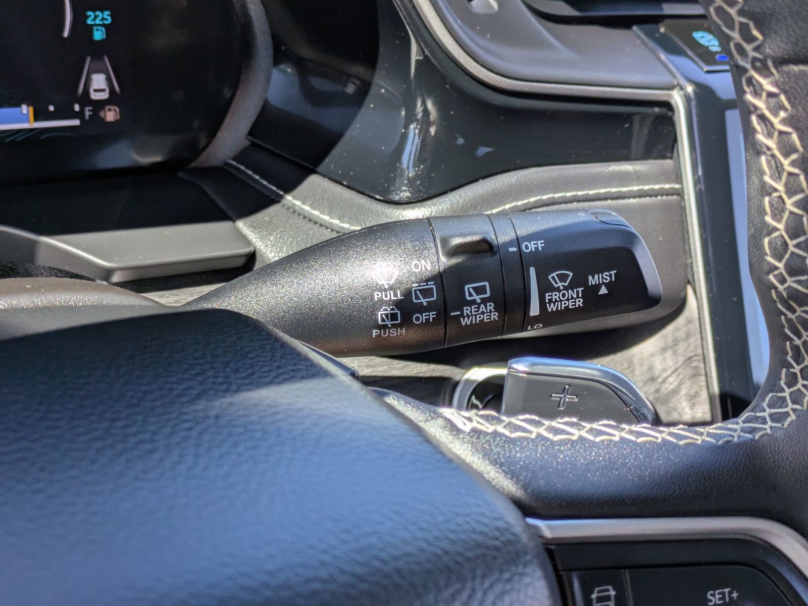 Thumbnail: 2022 Jeep Grand Cherokee - 26