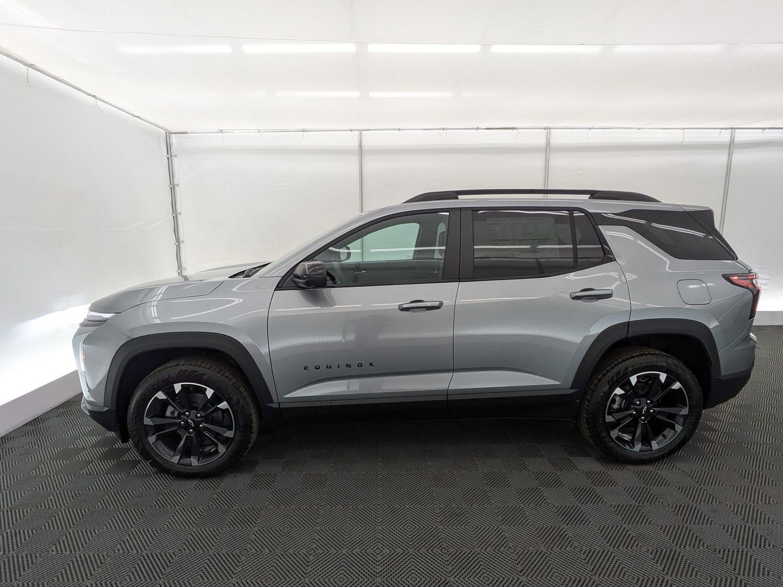 Thumbnail: 2026 Chevrolet Equinox - 3