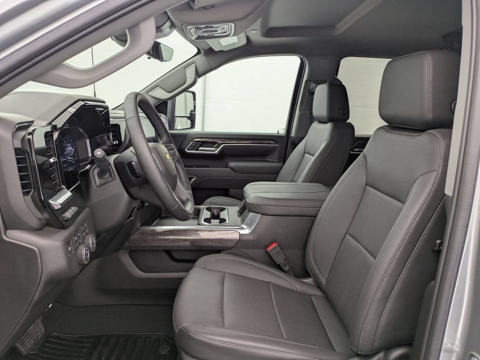 2025 Chevrolet Silverado 3500 HD LTZ - Photo 20