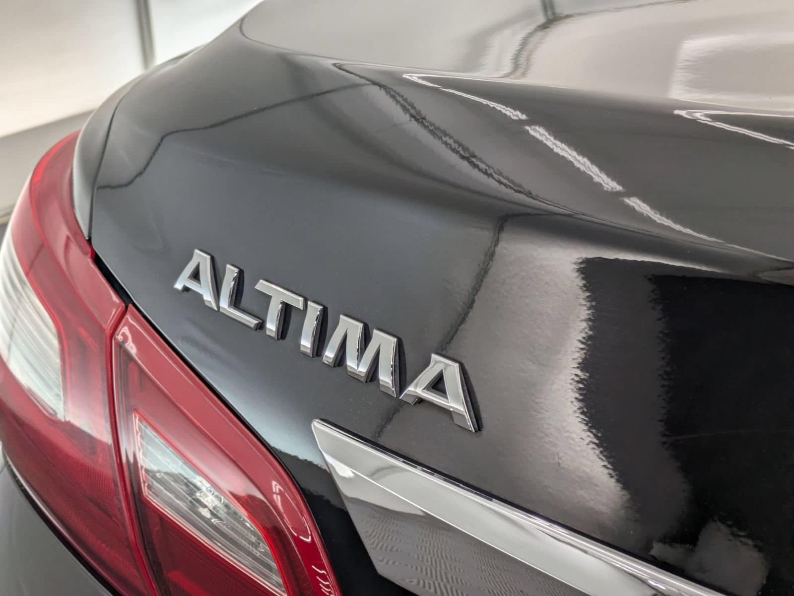 Thumbnail: 2018 Nissan Altima - 12
