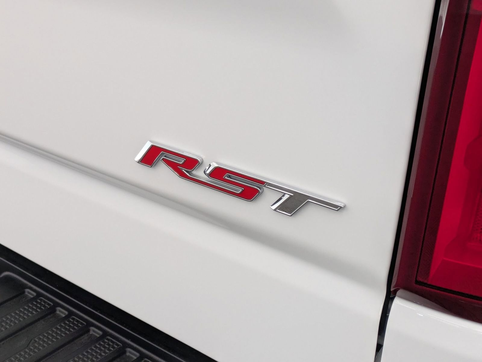 Thumbnail: 2026 Chevrolet Silverado 1500 - 13