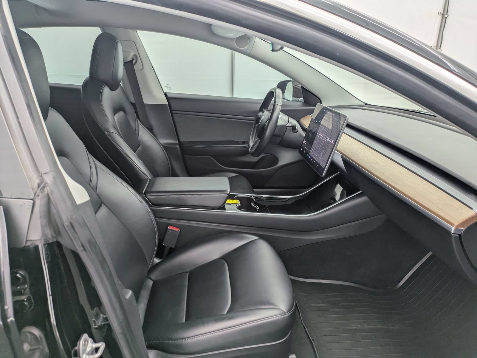 Thumbnail: 2019 Tesla Model 3 - 20