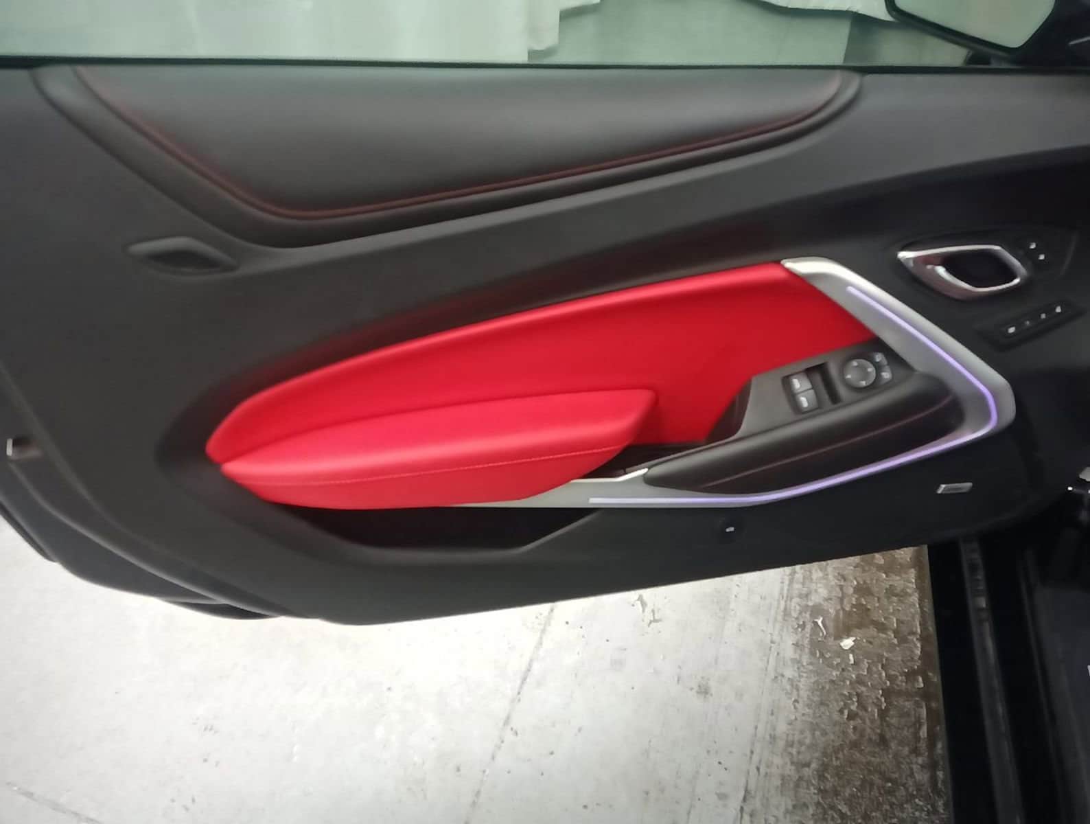 Thumbnail: 2018 Chevrolet Camaro - 6