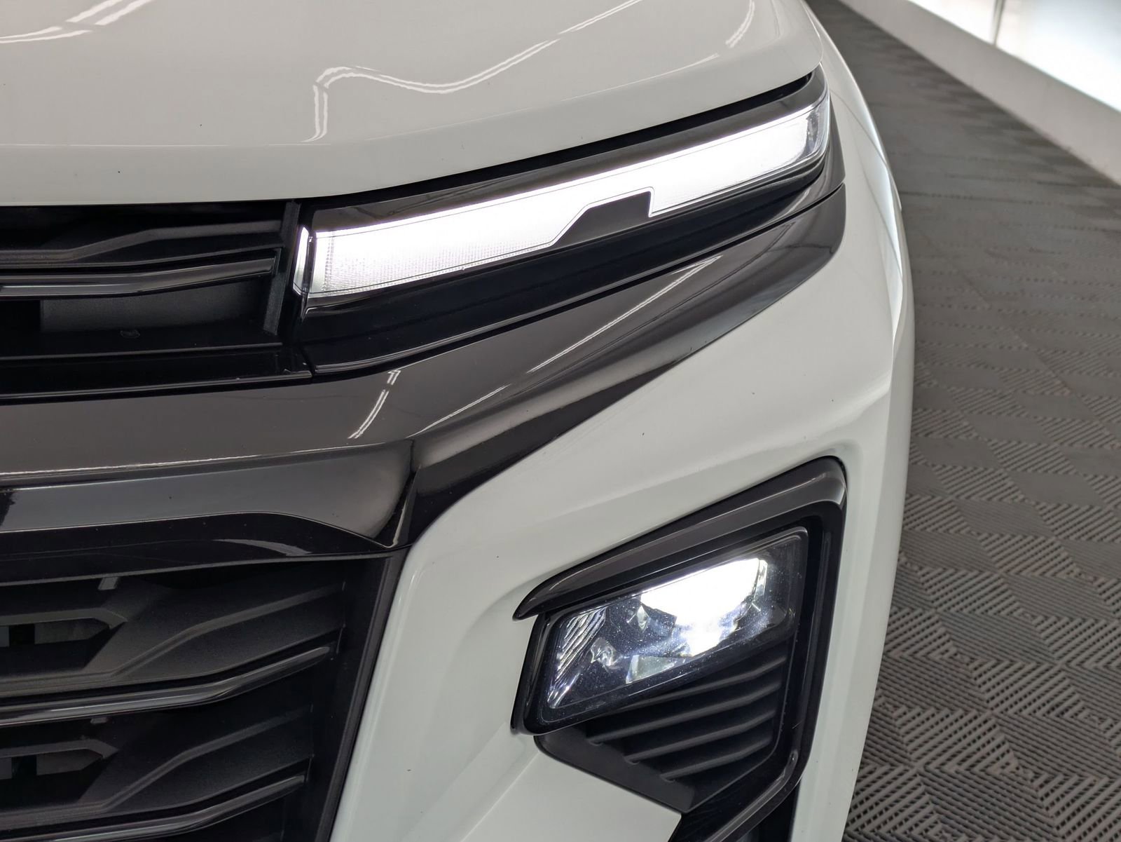 Thumbnail: 2025 Chevrolet Traverse - 10