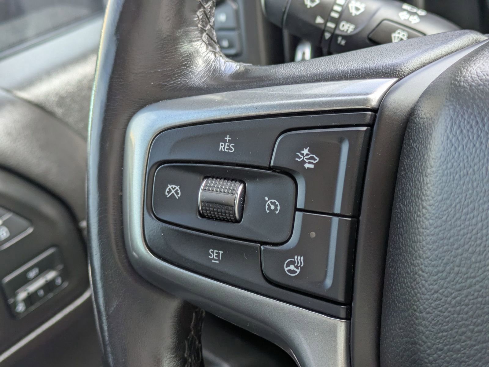 Thumbnail: 2021 Chevrolet Silverado 2500 - 25
