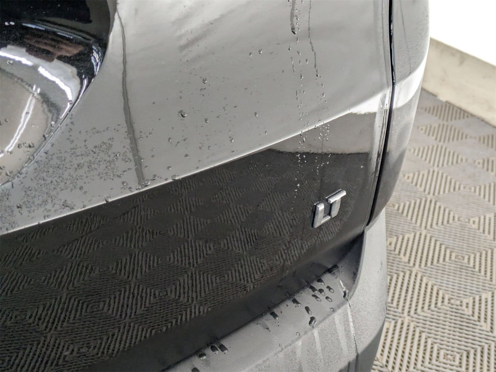 Thumbnail: 2023 Chevrolet Traverse - 13