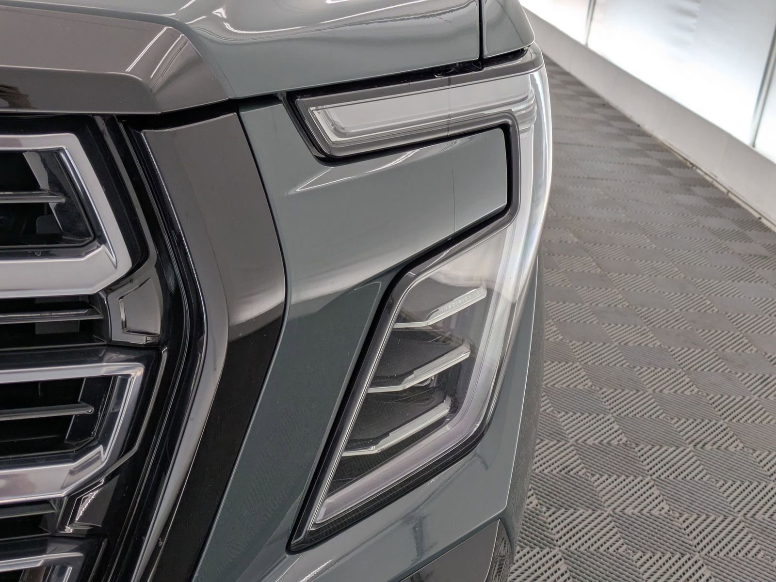 Thumbnail: 2025 GMC Yukon - 9