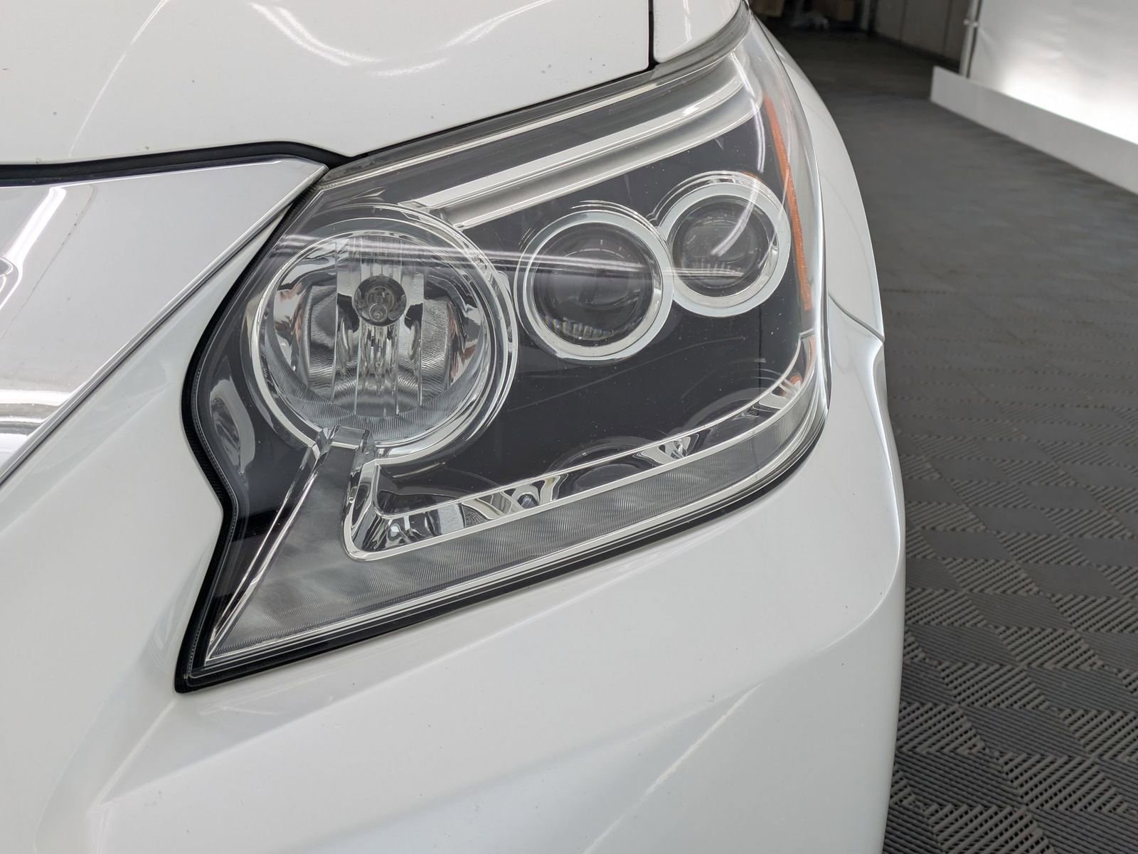 Thumbnail: 2018 Lexus GX - 10
