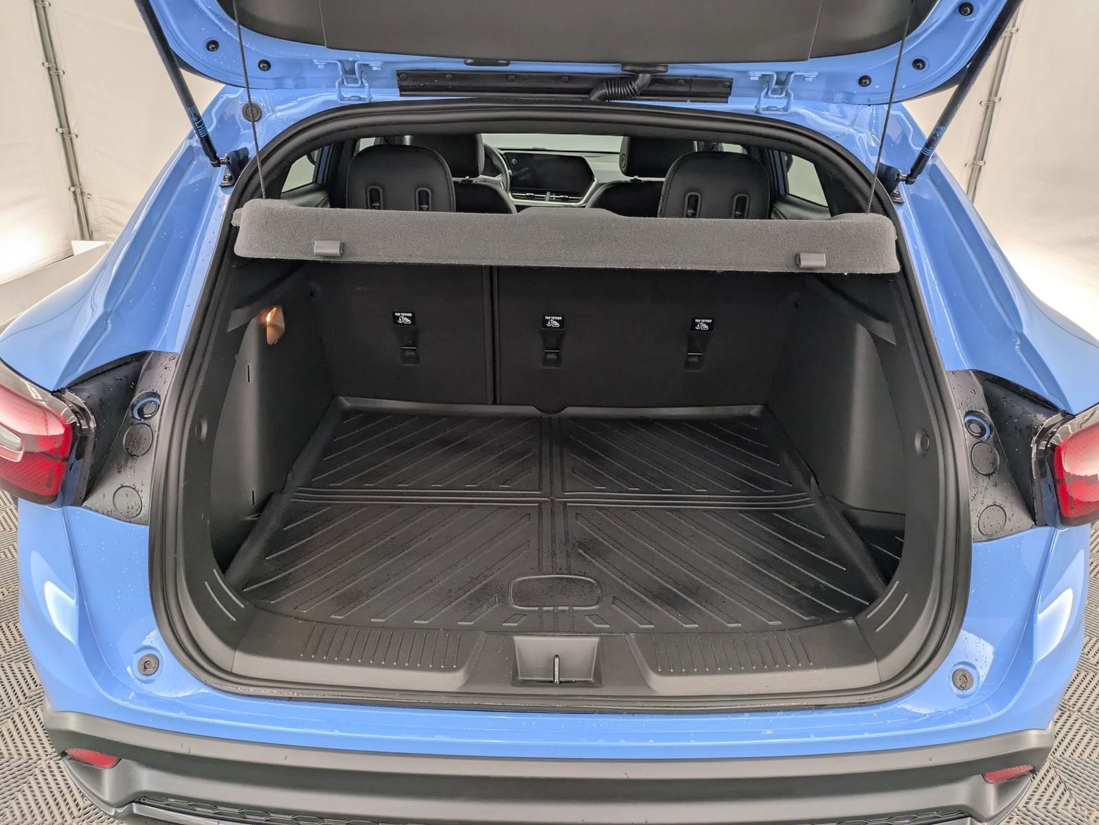 Thumbnail: 2024 Chevrolet Trax - 33