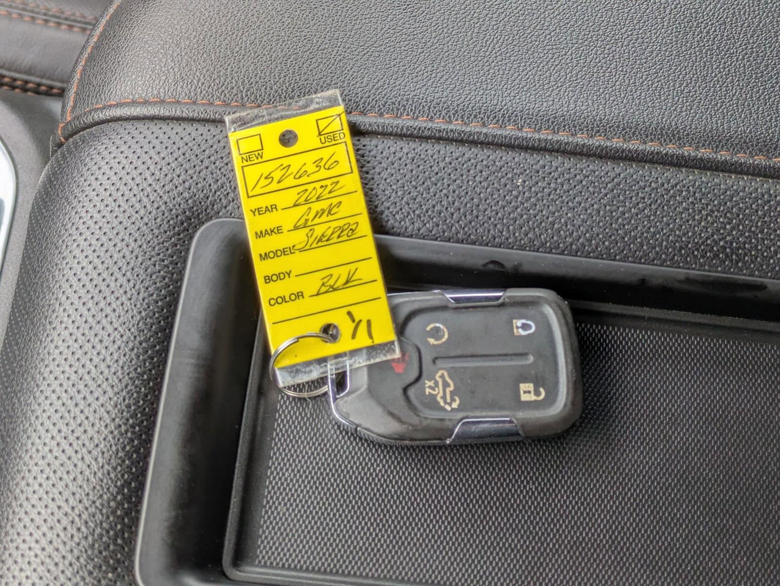 Thumbnail: 2022 GMC Sierra 1500 - 35