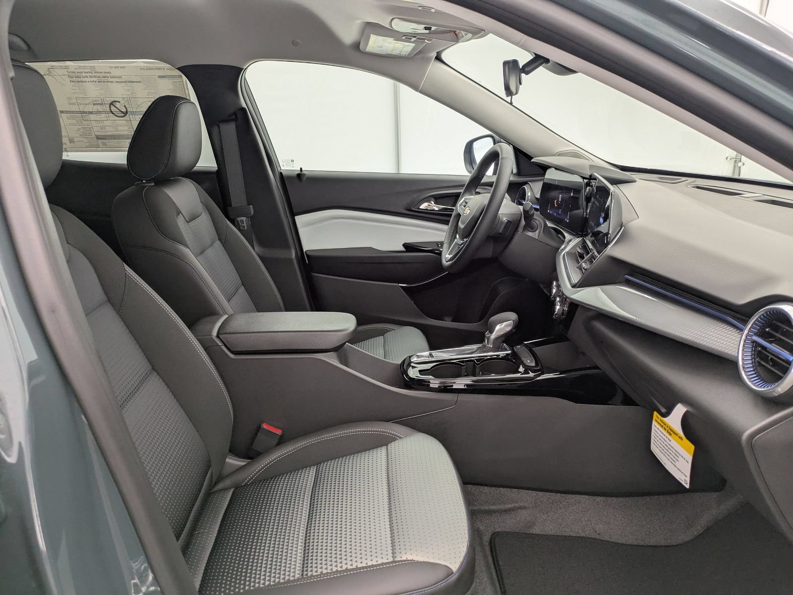 Thumbnail: 2026 Chevrolet Trax - 22