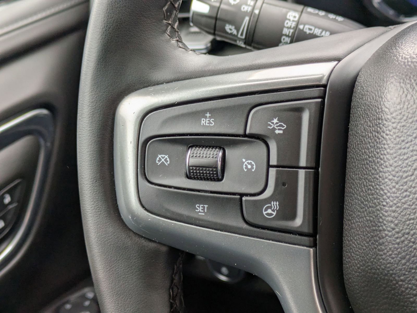 Thumbnail: 2024 Chevrolet Tahoe - 25