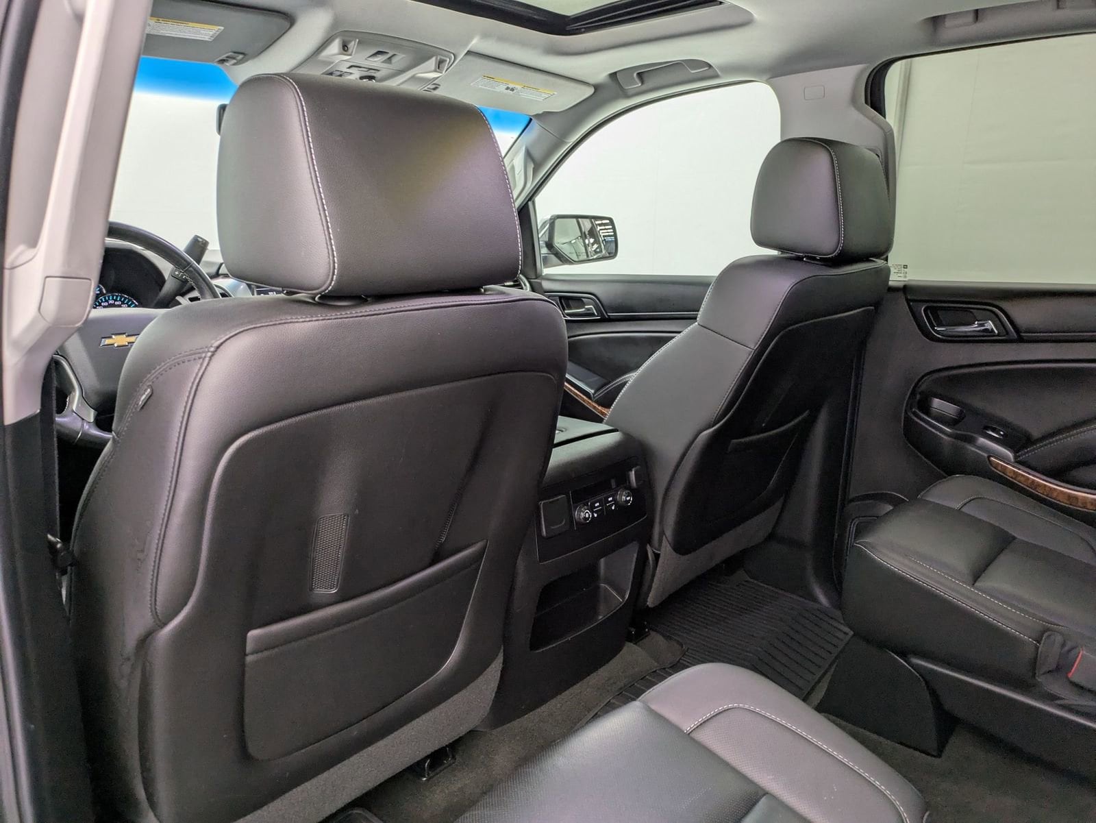 Thumbnail: 2016 Chevrolet Tahoe - 19