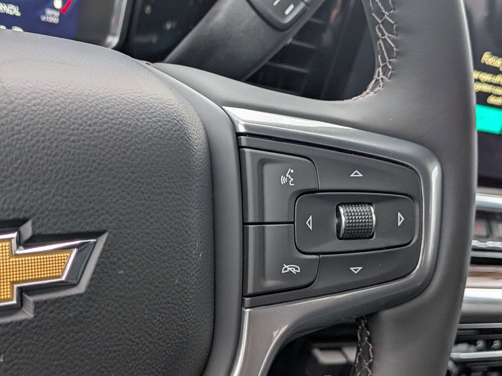Thumbnail: 2026 Chevrolet Silverado 1500 - 27