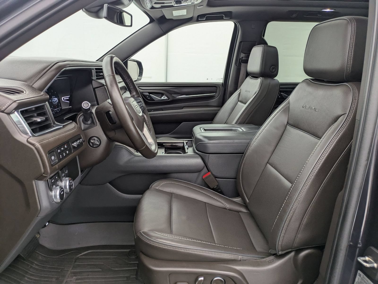 Thumbnail: 2023 GMC Yukon - 18