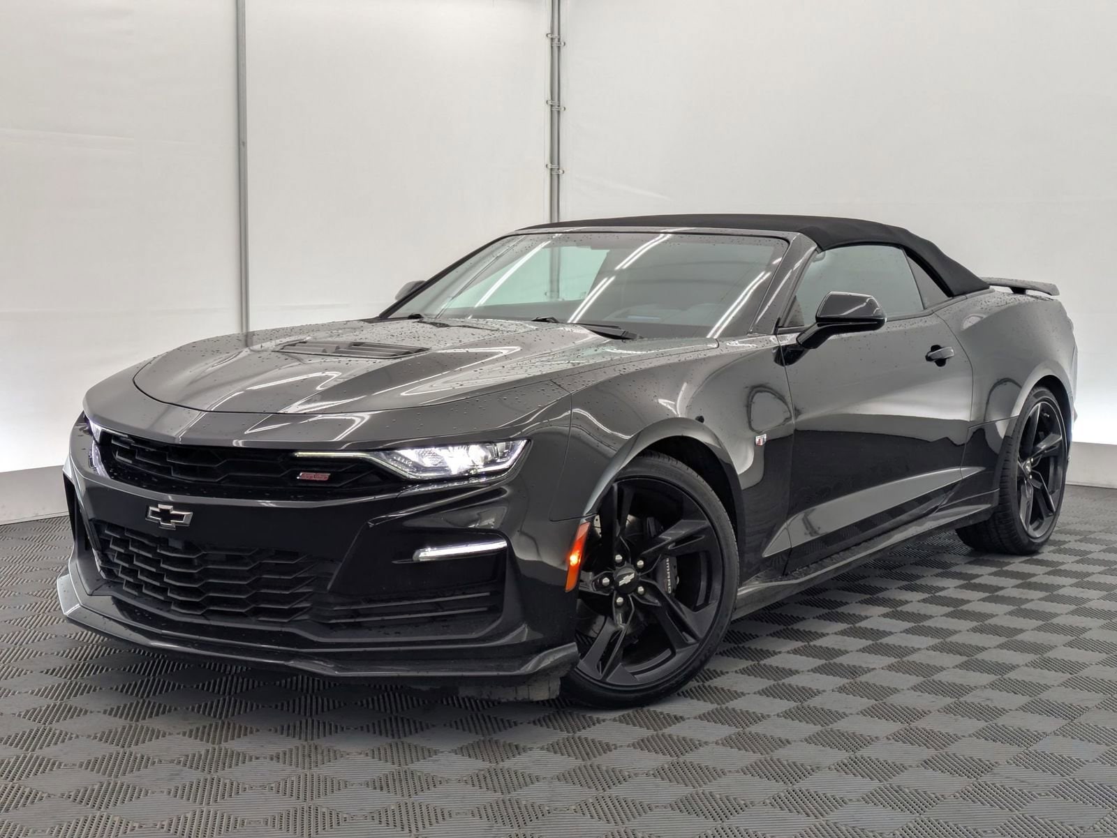 2019 Chevrolet Camaro 2SS Convertible's photo