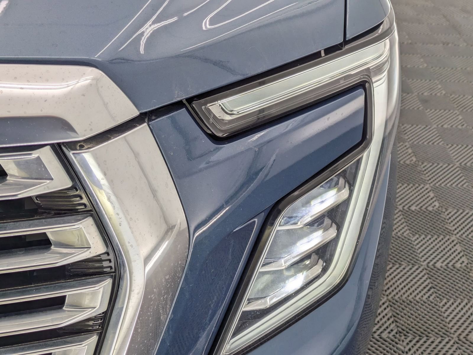 Thumbnail: 2025 GMC Yukon XL - 9
