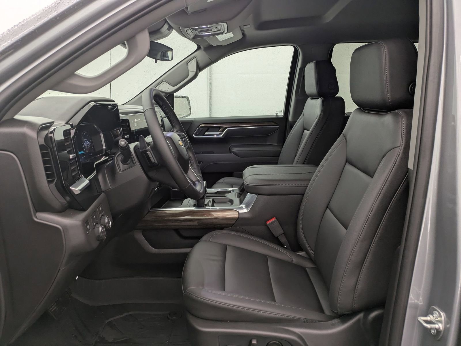 Thumbnail: 2026 Chevrolet Silverado 1500 - 18