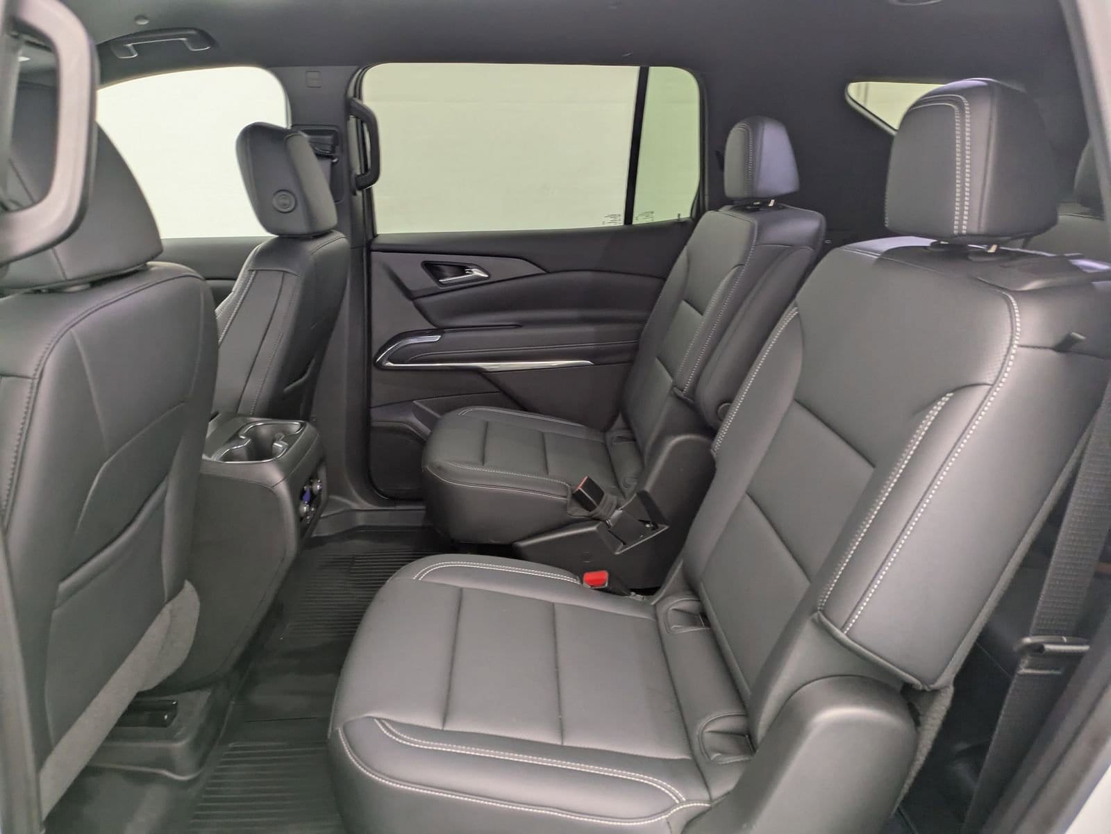 Thumbnail: 2025 Chevrolet Traverse - 19