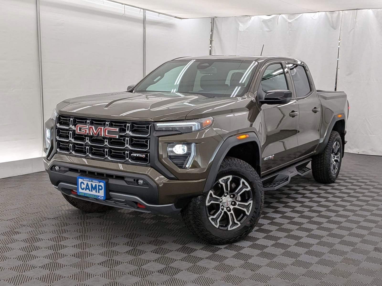2025 GMC Canyon 4WD AT4 Crew Cab Short Box's photo
