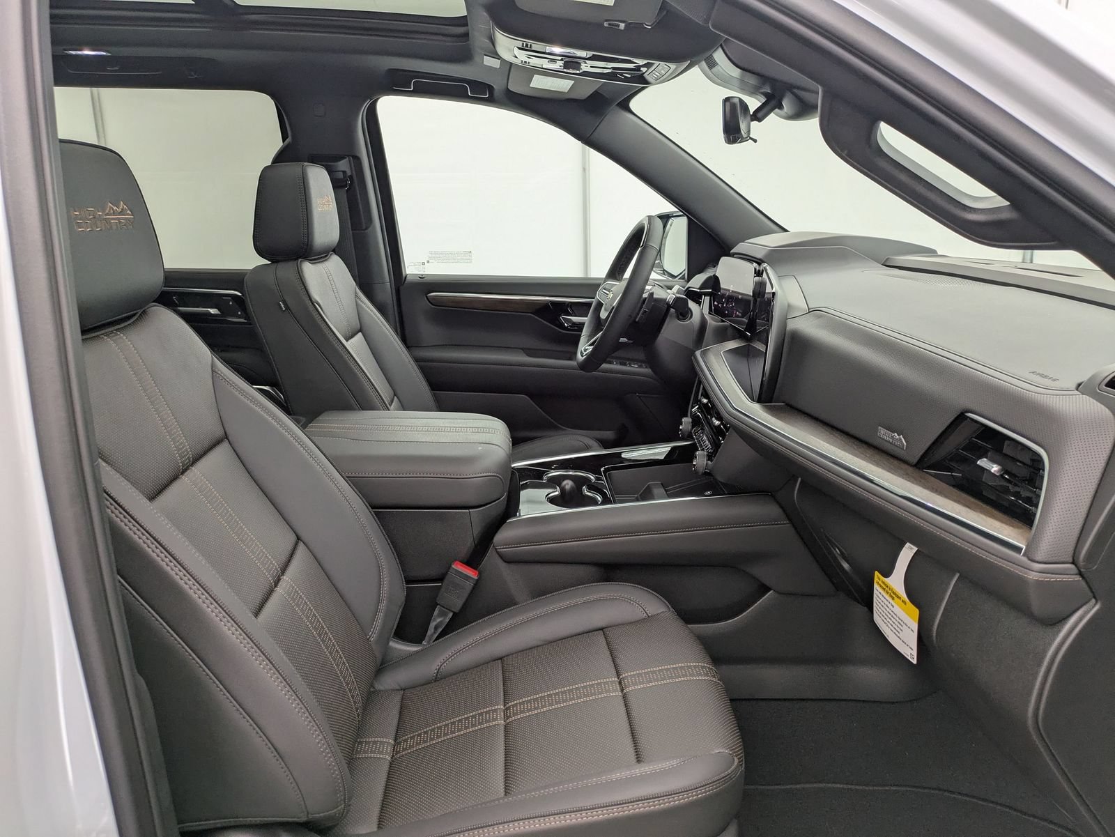 Thumbnail: 2026 Chevrolet Tahoe - 23