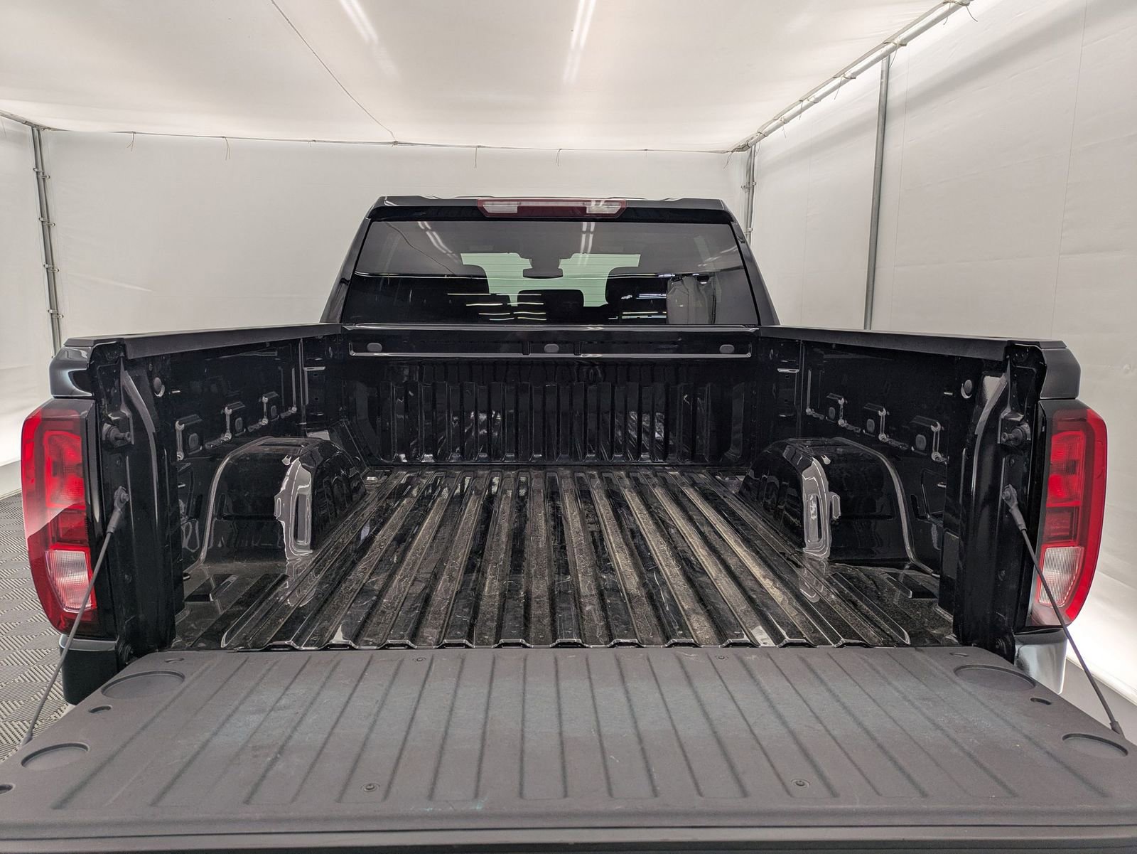 Thumbnail: 2024 GMC Sierra 1500 - 31