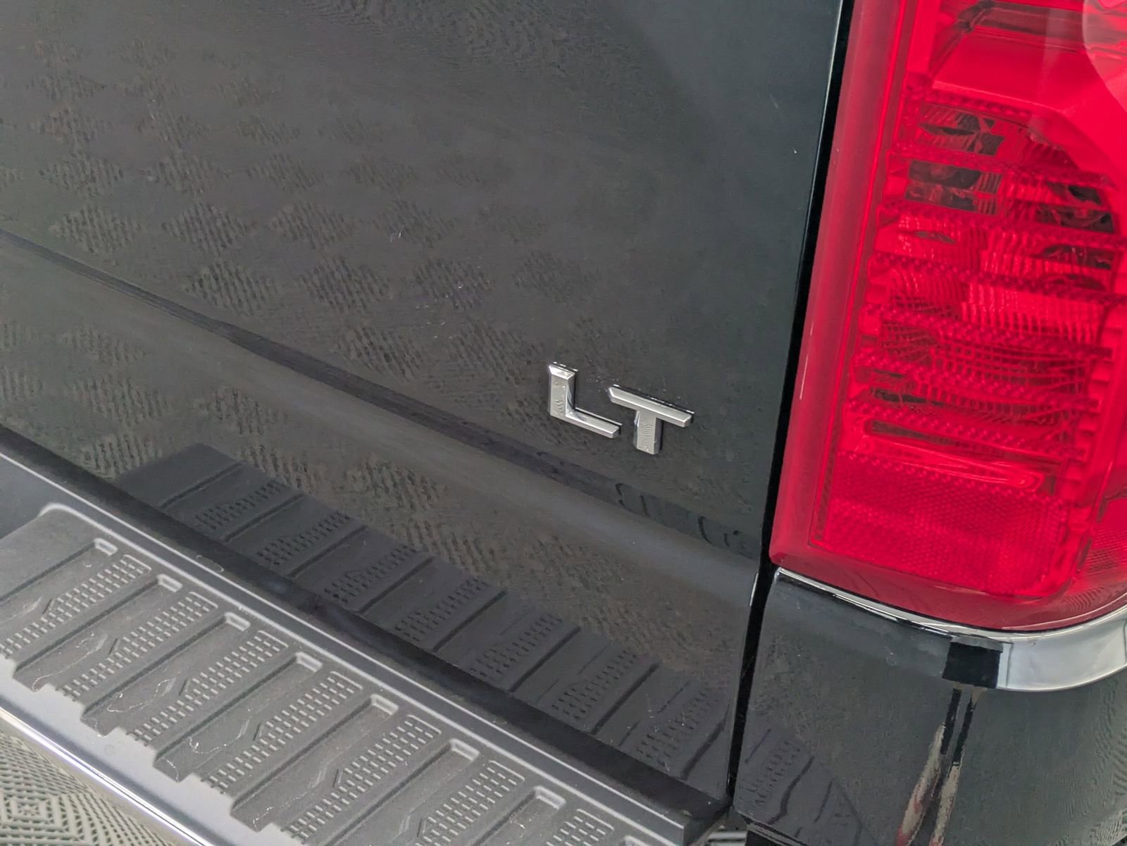 Thumbnail: 2026 Chevrolet Silverado 1500 - 13