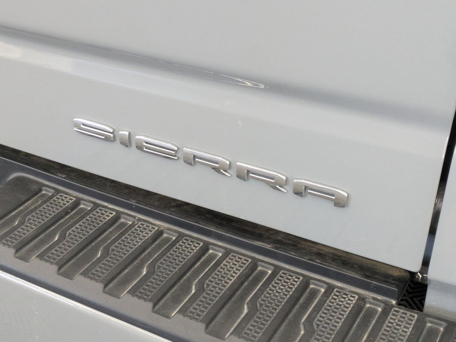 Thumbnail: 2025 GMC Sierra 1500 - 12