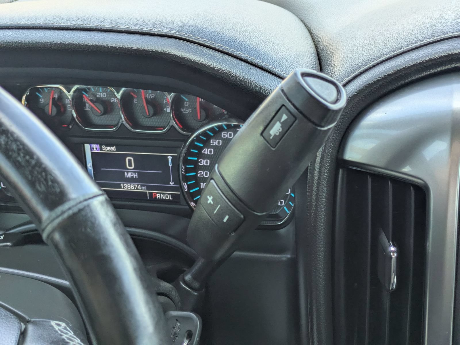 Thumbnail: 2017 Chevrolet Silverado 1500 - 31