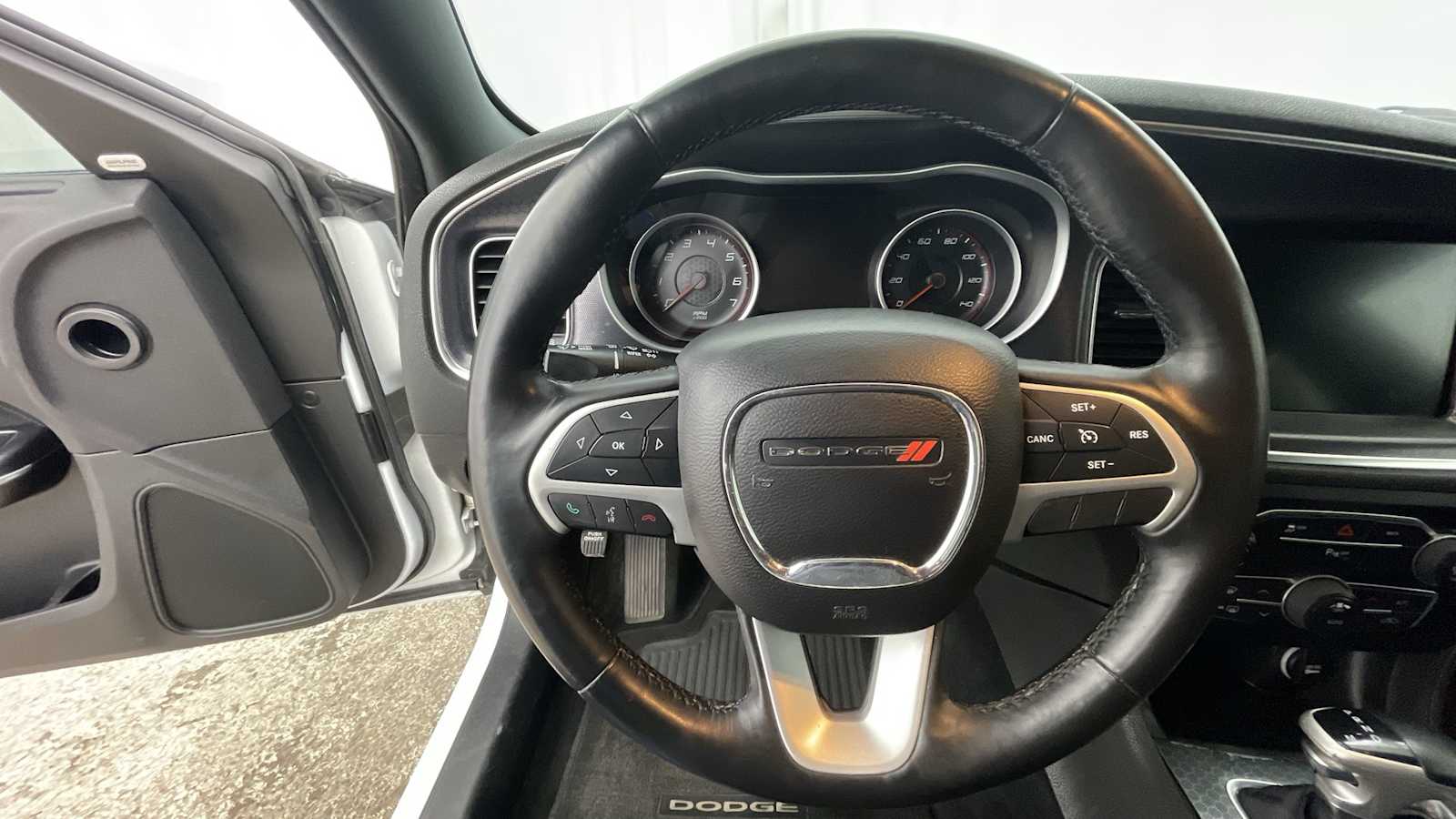 Thumbnail: 2015 Dodge Charger - 13