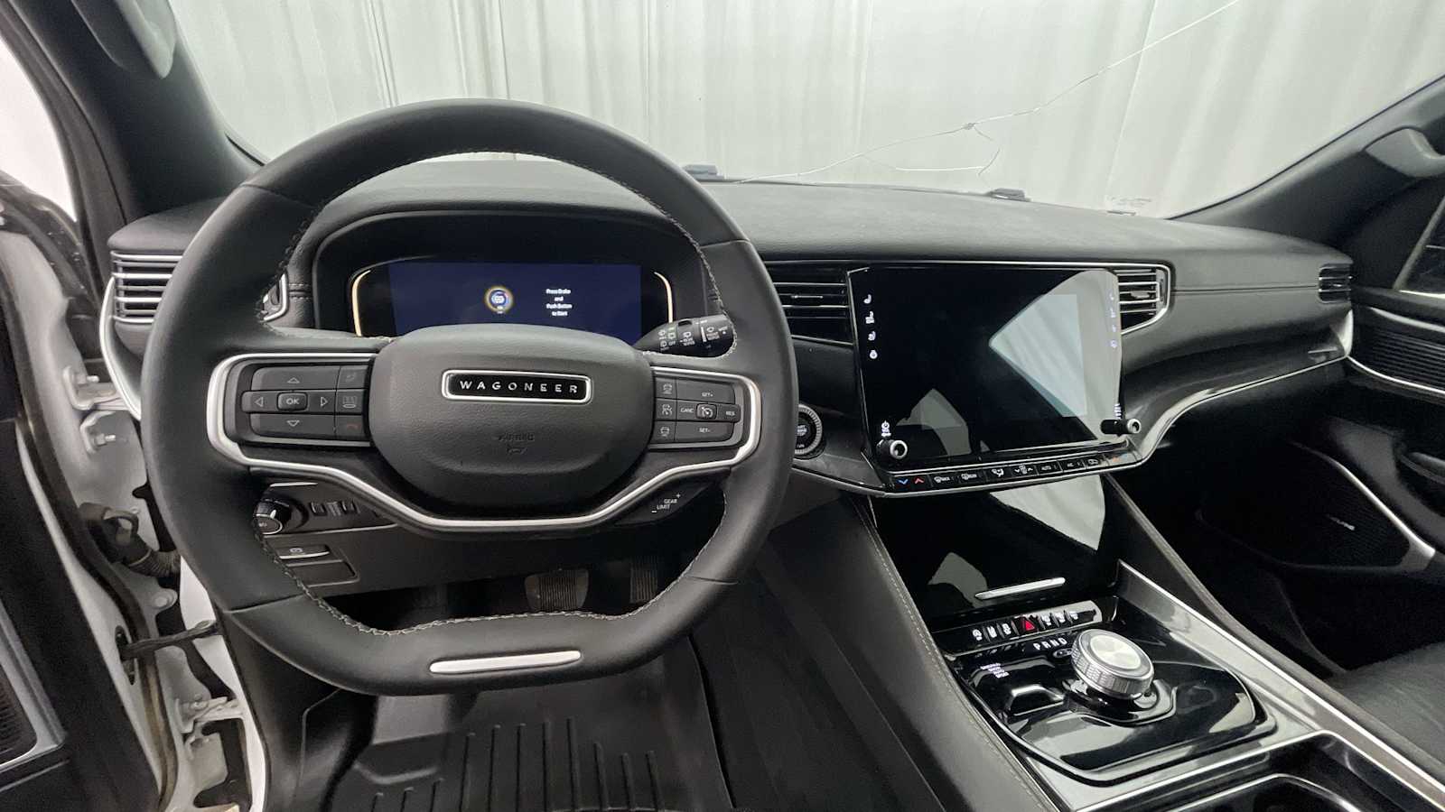 Thumbnail: 2023 Jeep Wagoneer - 3